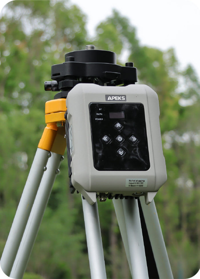 APEKS ADL35 External Radio — 02